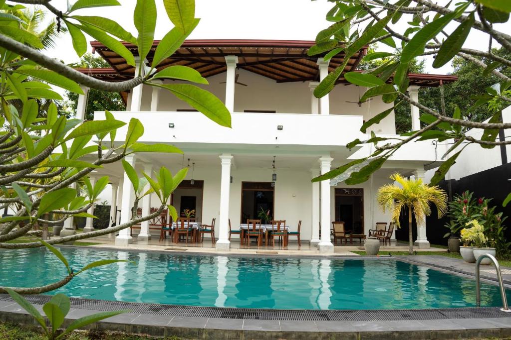 MANGOSTEEN HOTEL & VILLA