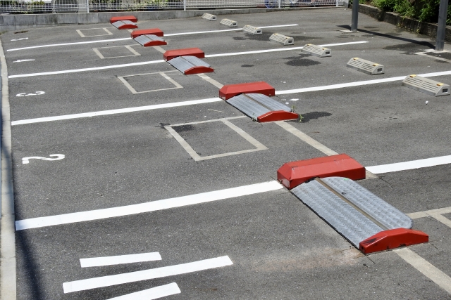 開店】立川通りと芋窪街道の交差点にあるコインパーキングがリニューアルして最大料金が100円安くなってる | いいね！立川