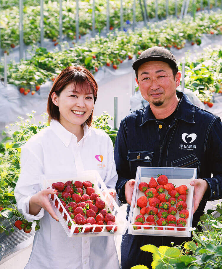 令和5年6月7日 千葉県富里市訪問団による富里スイカの贈呈 | 総理の一日 |