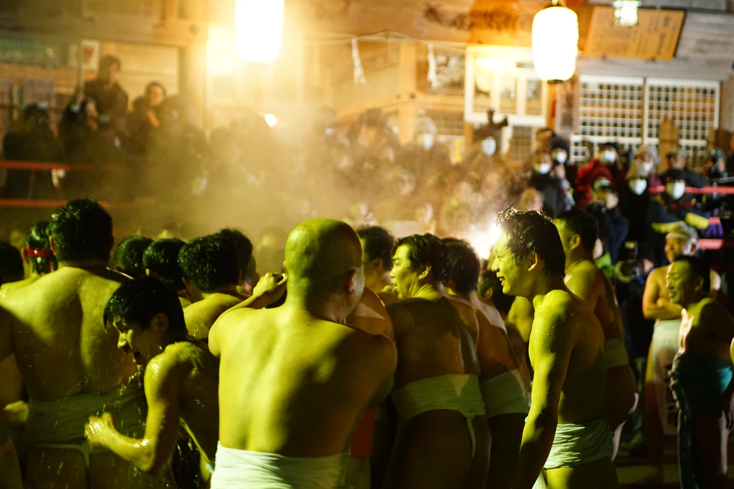 奇祭・蘇民祭に幕「残念だが全力で」 千年以上続くも担い手不足に [岩手県]：朝日新聞デジタル