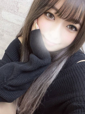 愛くるしさ満点美少女「いろは」ちゃん（18歳）のプロフィール｜錦糸町デリヘル風俗【ティラミス】