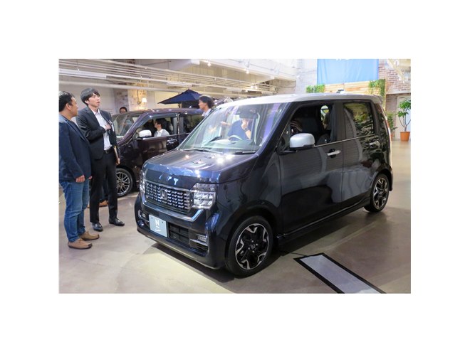 中古車 ホンダ N-BOXカスタム の中古車詳細