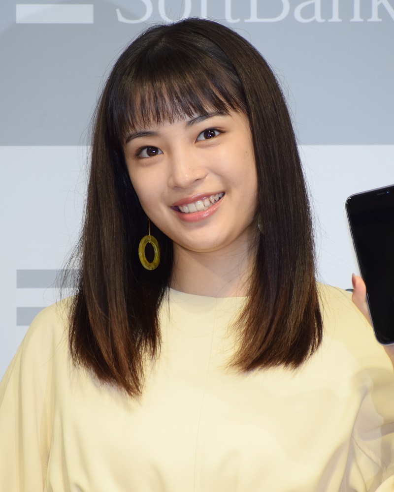 広瀬すず、1月連ドラに向け“ぼっち奔走”…広瀬アリスと同居解消、山﨑賢人も次作への肉体改造ですれ違い（2ページ目） | 女性自身