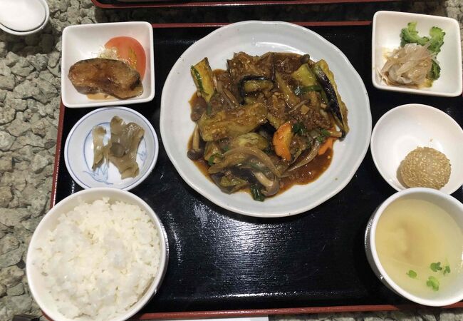 苦楽園口で中華、ランチやディナーの食事に。お祝いにも｜個室が人気