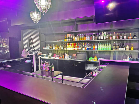 Girls Bar Lounge