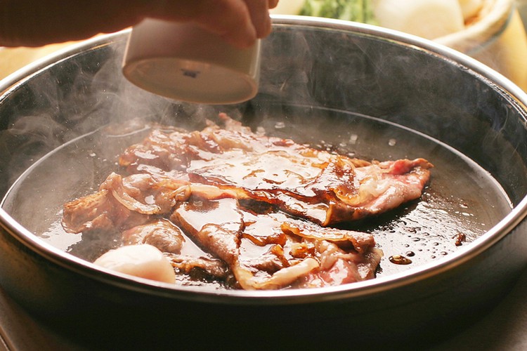 うまいもん巡り😋🍴 | わた半 はなれ 神戸牛・三田牛のすき焼き