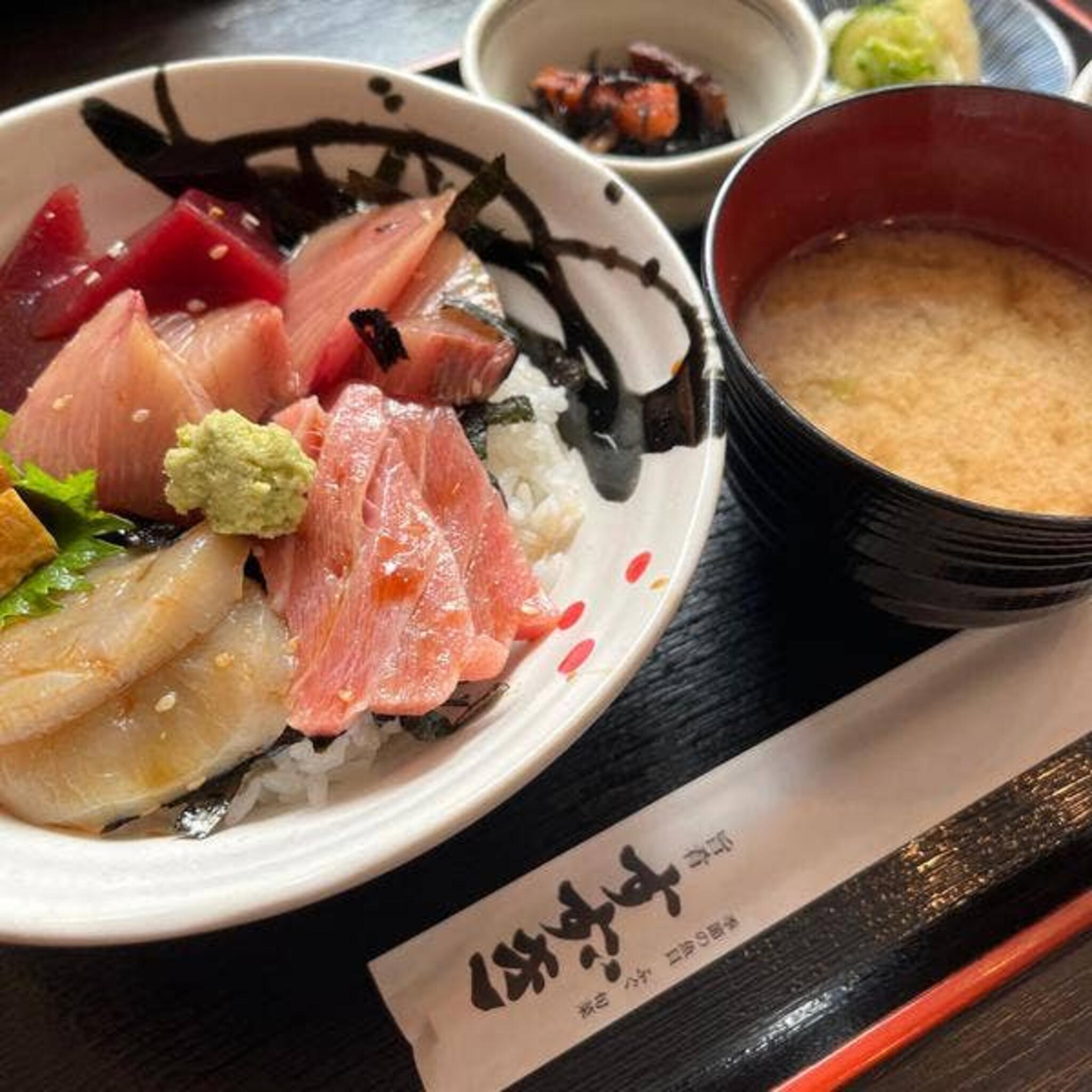 大崎 旨肴すずきのランチ海鮮丼」 :