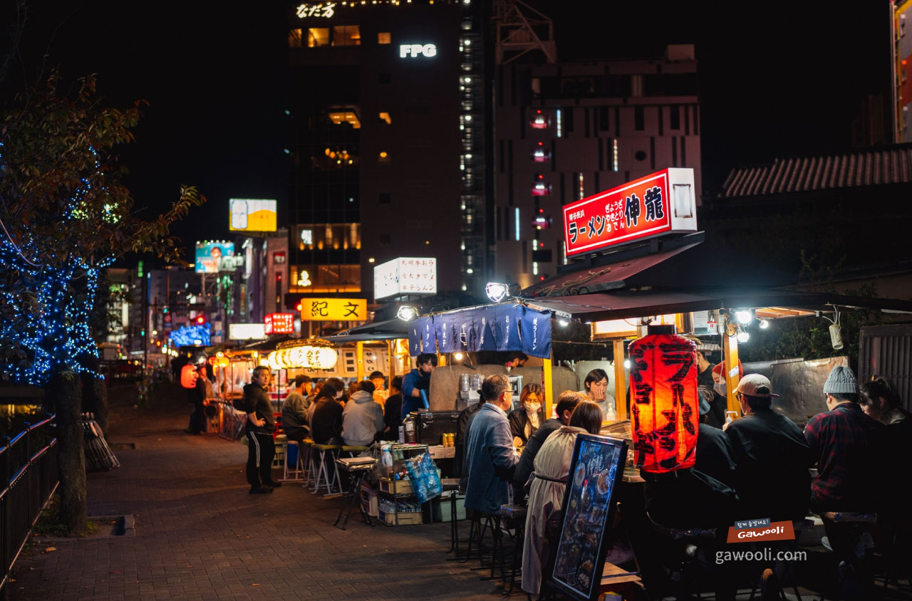 日 긴급사태 7곳, 유흥시설·학원 등