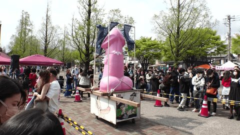 外国人観光客だらけの奇祭 川崎かなまら祭りペニスフェスティバル: 定年後の過ごし方、生き方