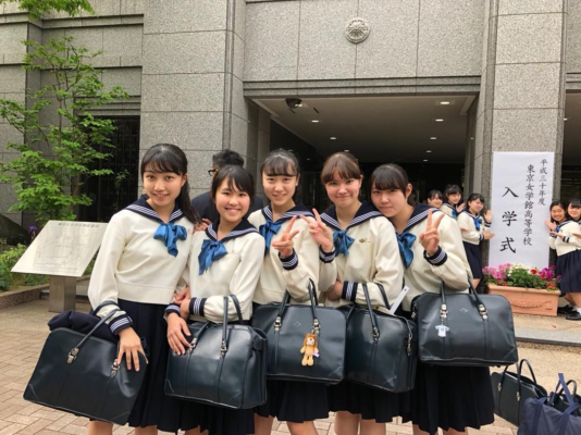 東京女学館中学高校の制服写真画像動画まとめ・レビュー口コミ 評判・生徒の着こなし・夏服冬服詳細情報│全国中高制服グラム-全国47都道府県の中学校高等学校制服検索口コミ-