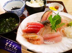 素材の旨み、つけダレで味変、〆で満足！３度おいしい“いろは鍋”１人前９９０円(税抜)「いろはにほへと」で“鴨すき鍋・もつ鍋・海鮮鍋“が登場 |  株式会社レインズインターナショナル/CWカンパニーのプレスリリース