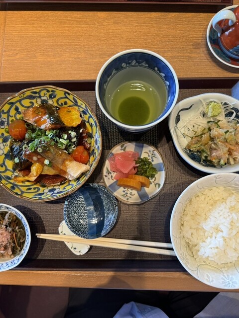 鮨と海鮮バール仲通りみわ久(大船/和食) | ホットペッパーグルメ