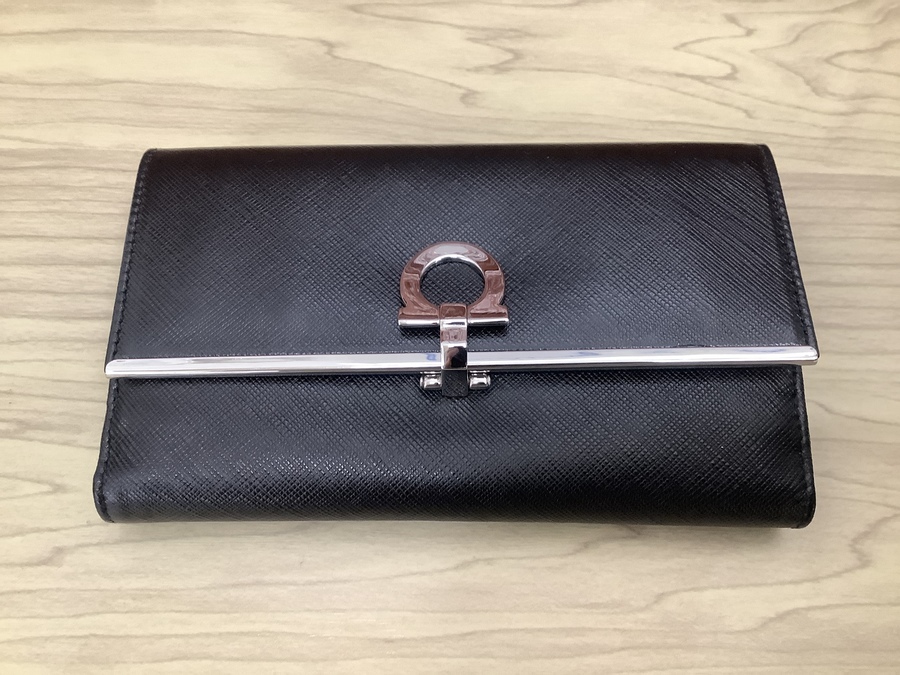 フェラガモ FERRAGAMO 財布 二つ折り財布