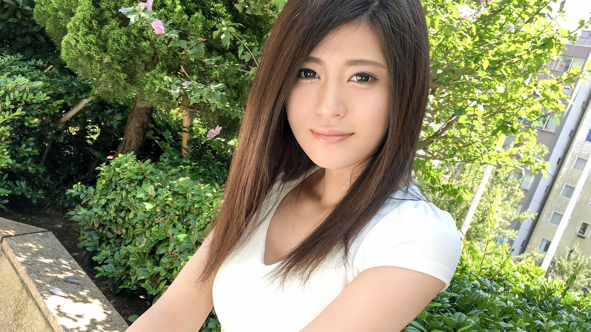 素人大学生【限定】わかちゃん21歳  清楚な顔つきなのに実はエッチな事が大好きなJD登場！街中デート中に突然「私ザーメンが大好き」とカミングアウト！性欲底なし娘に完全KO！