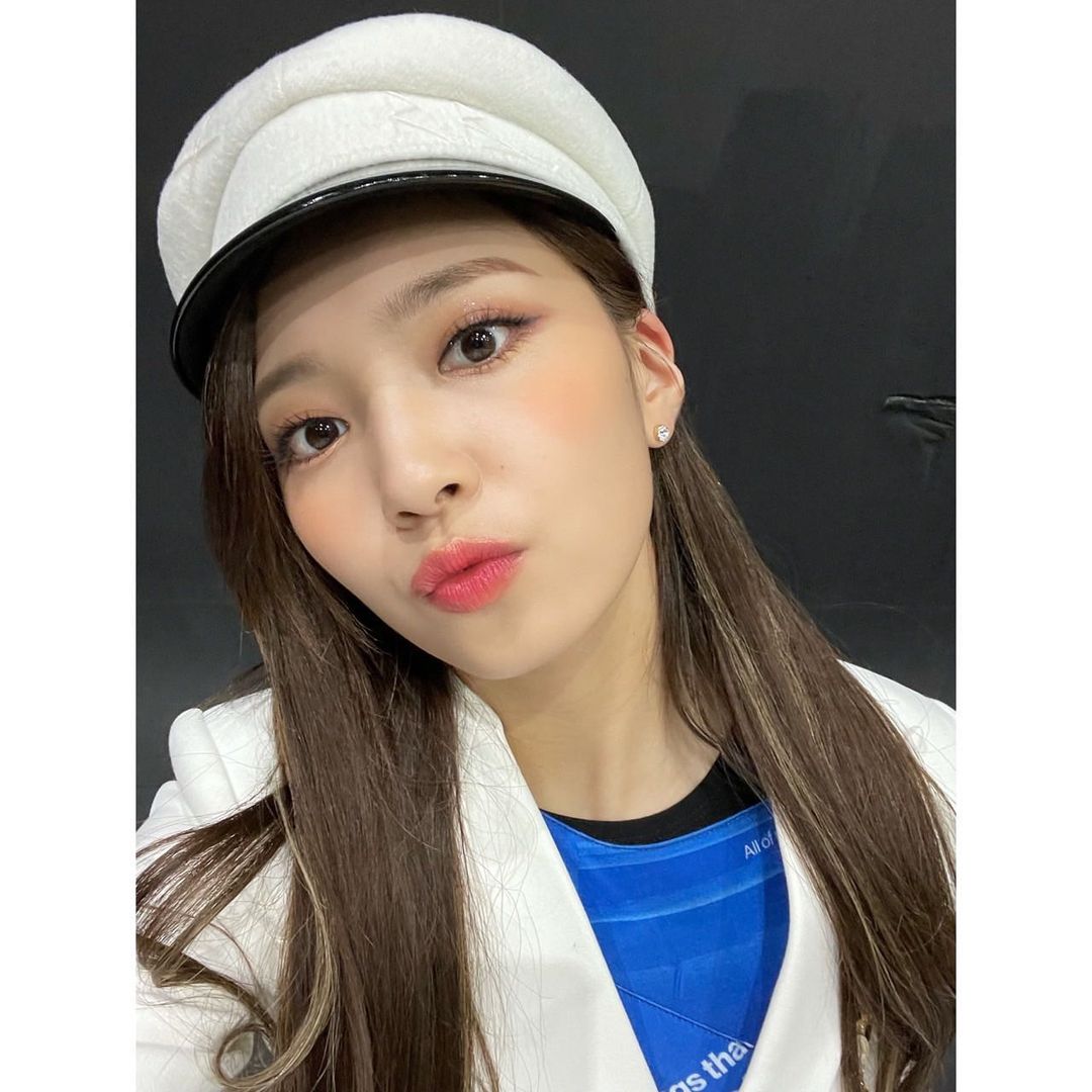 1年前と変わらない癖と可愛さ。#NiziU#マユカ#小合麻由佳#かきあげ | TikTok