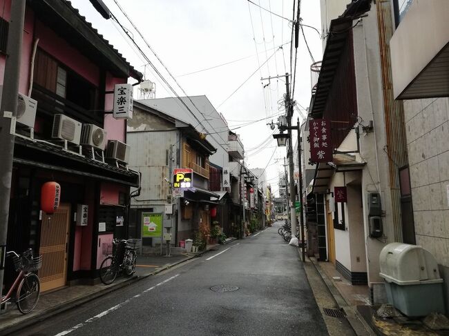 お正月も多くの料理店が営業する #松島新地。 ⁡