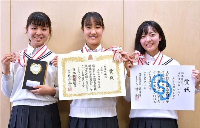 木村あや 直筆サイン本「俺のカナリア」