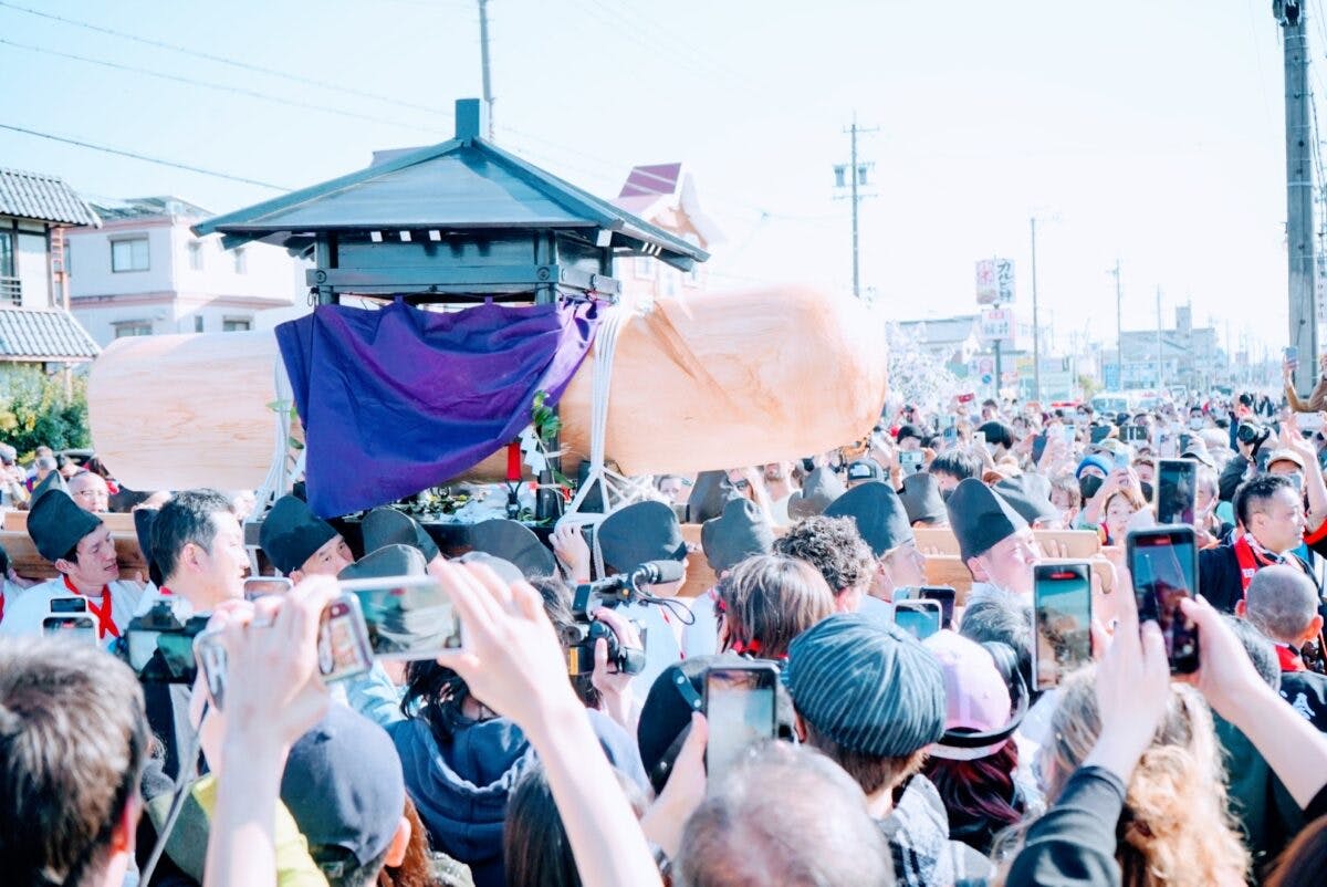 世界で一番盛り上がるのは何祭り？～狂乱のかなまら祭りin川崎』川崎(神奈川県)の旅行記・ブログ by どんぴさん【フォートラベル】