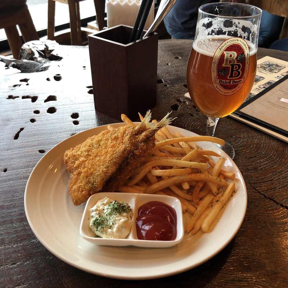 ランチは沼津 珈琲館さんのホットサンドセット🥪💕 バターが香って美味しかった✨ レトロで落ち着いた雰囲気の喫茶店で ゆっくりできました☕️❣️