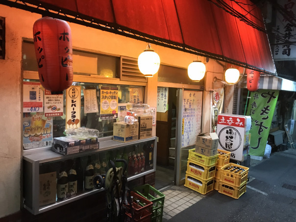 1968年創業の老舗やきとん屋が新橋からやって来る やきとん🐷まこちゃん大井町店6/24(月)オープンに向け  絶賛っ開店準備中‼️写真撮ったら、チラシ貰いましたw