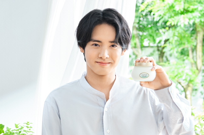 SABON】俳優・赤楚衛二が出演する｢ヘッドスクラブ｣の新ビジュアルを公開☆（cocotte）｜ｄメニューニュース（NTTドコモ）