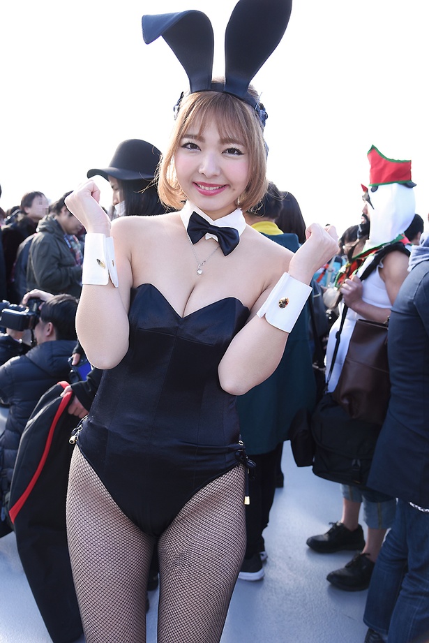 えなこ「念願の」際どいバニーガール姿を披露、涼宮ハルヒのコスプレに反響「超セクシー」 - 芸能 :