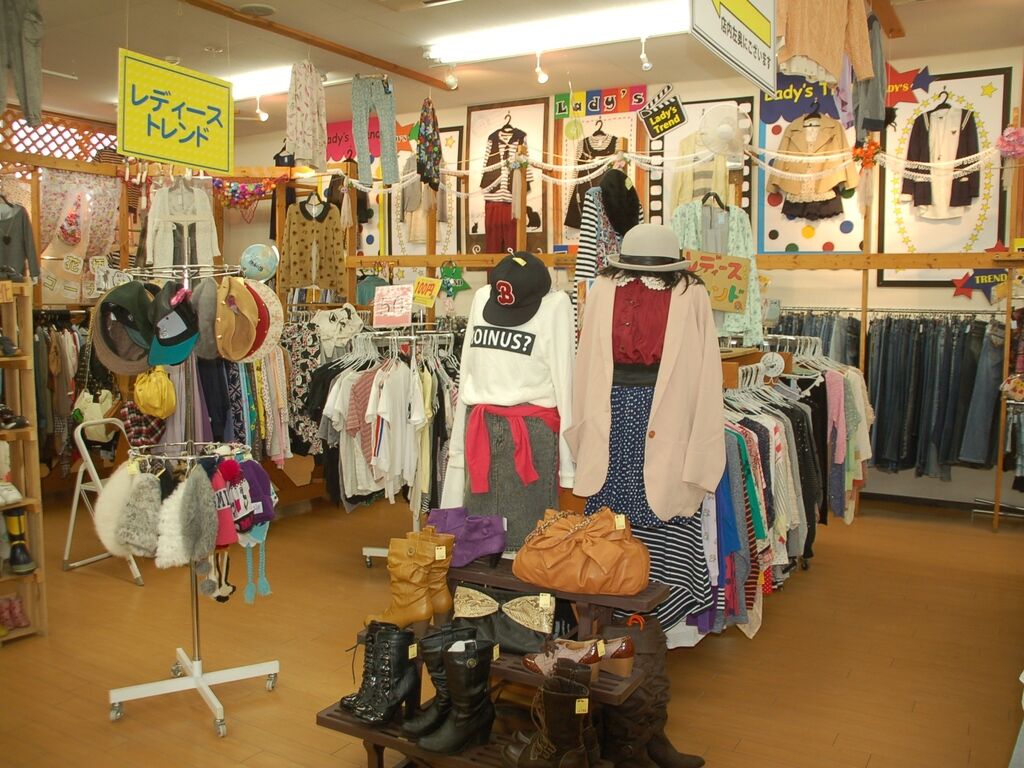 お客様感謝祭6/11~6/20「キングファミリー米子西福原店」メンズレディース子ども服17,000着以上の古着が揃う | 鳥取マガジン