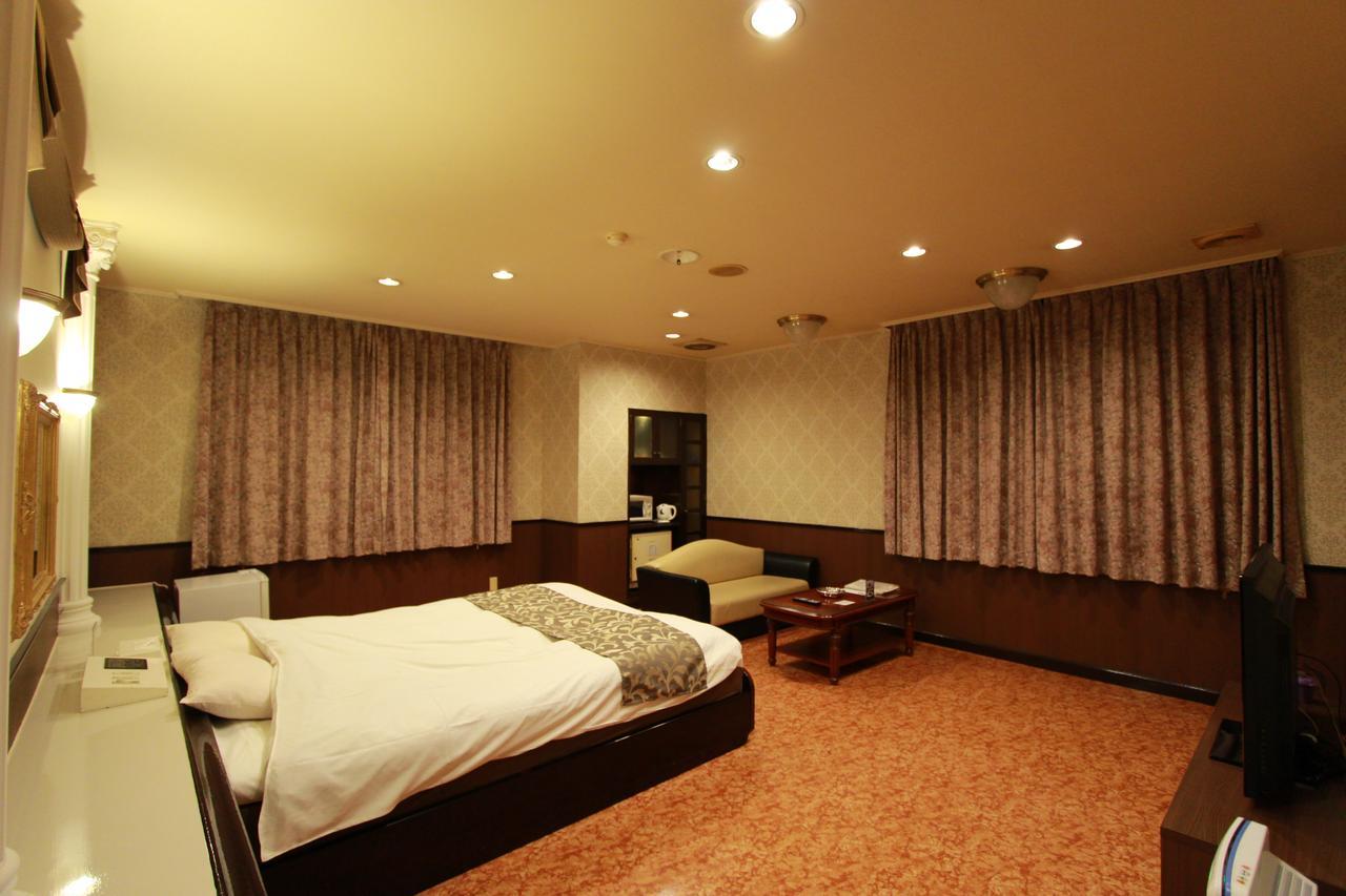 3⋆ HOTEL FANTASIA (ADULTS