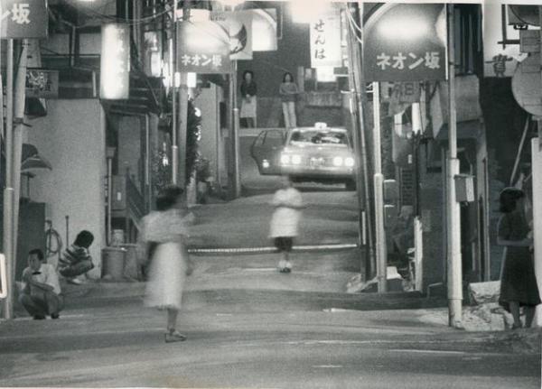 大阪・飛田新地 早朝撮影 今回は飛田会館にて、飛田の早朝と深夜の撮影、SNS・メディア関連への掲載許可をいただくことができました。 大変感謝です🥹 