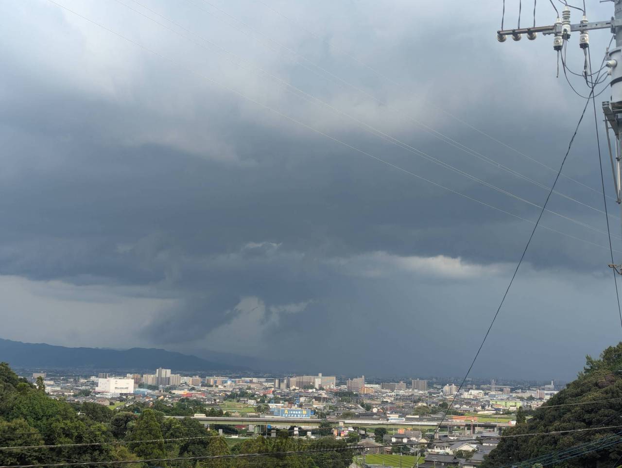 明日27日(木)の天気予報 九州は大雨のおそれ 東京都心など関東も傘がお守り（2024年6月26日）｜BIGLOBEニュース