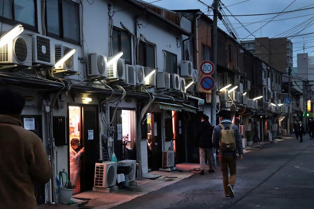 飛田新地の看板の写真・画像素材[4420688]-Snapmart（スナップマート）