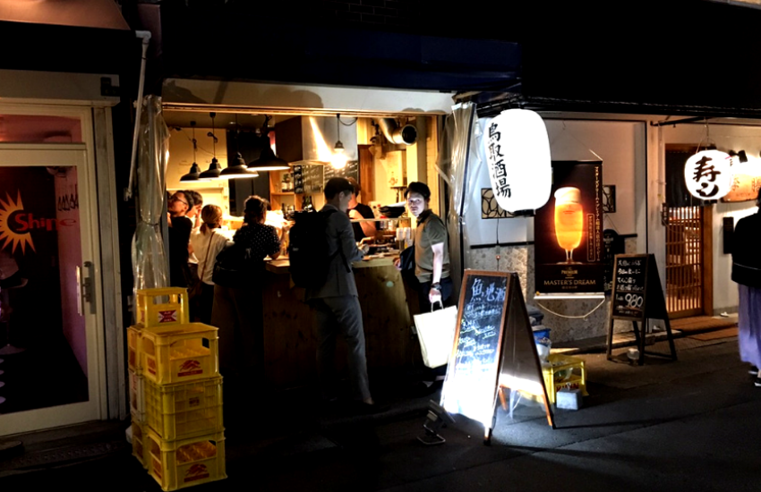 天満駅前でゆっくり美味しい料理と地酒が楽しめるお店。 酒菜屋友 天満