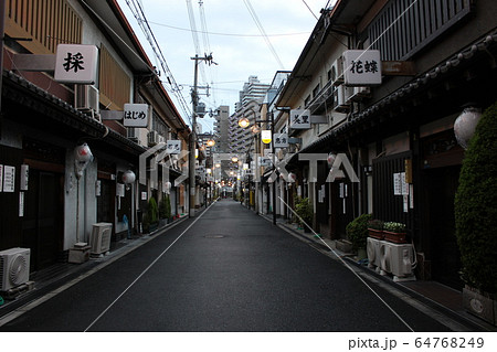 大阪屈指の繁華街！難波（ミナミ）の風俗の特徴やお仕事のラインナップをご紹介！ - バニラボ